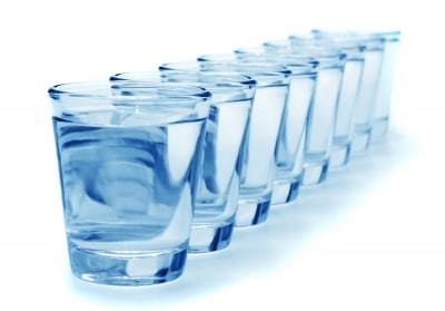 15 raisons pour lesquelles nous devrions boire plus d'eau